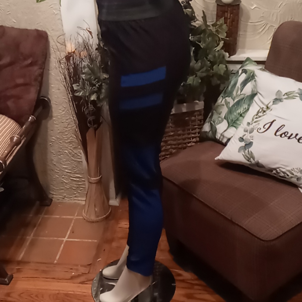 Pants - Picture 2 of 4